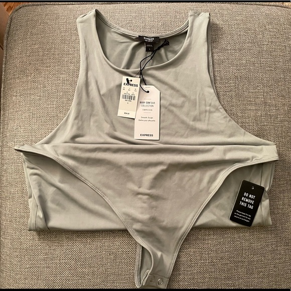 Express bodysuit (NWT) - Picture 2 of 4